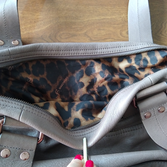 B. Makowsky purse - Picture 6 of 9